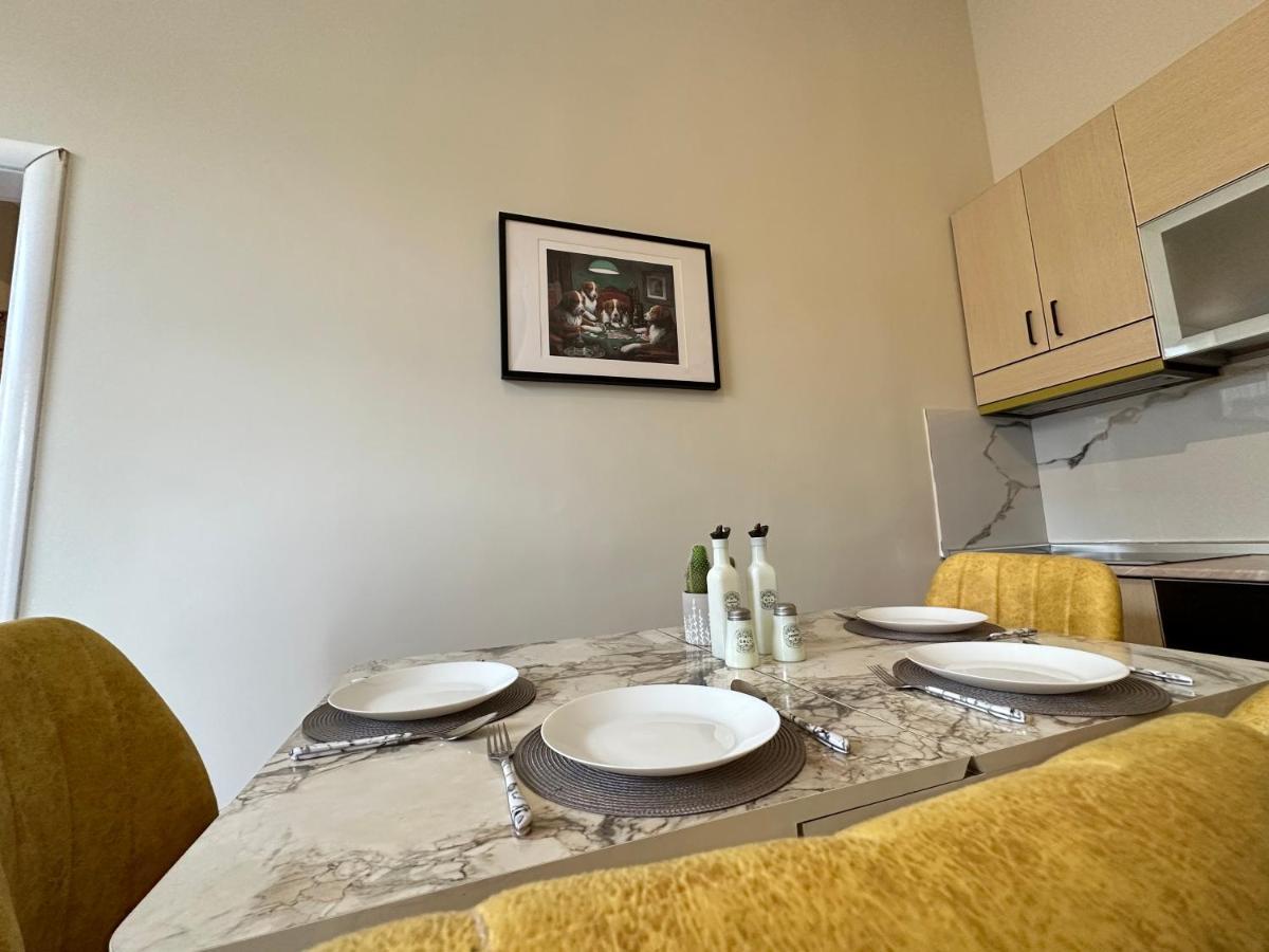 Rias Seaside Apartments Vlore Exterior photo