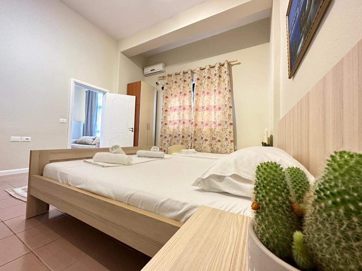 Rias Seaside Apartments Vlore Exterior photo
