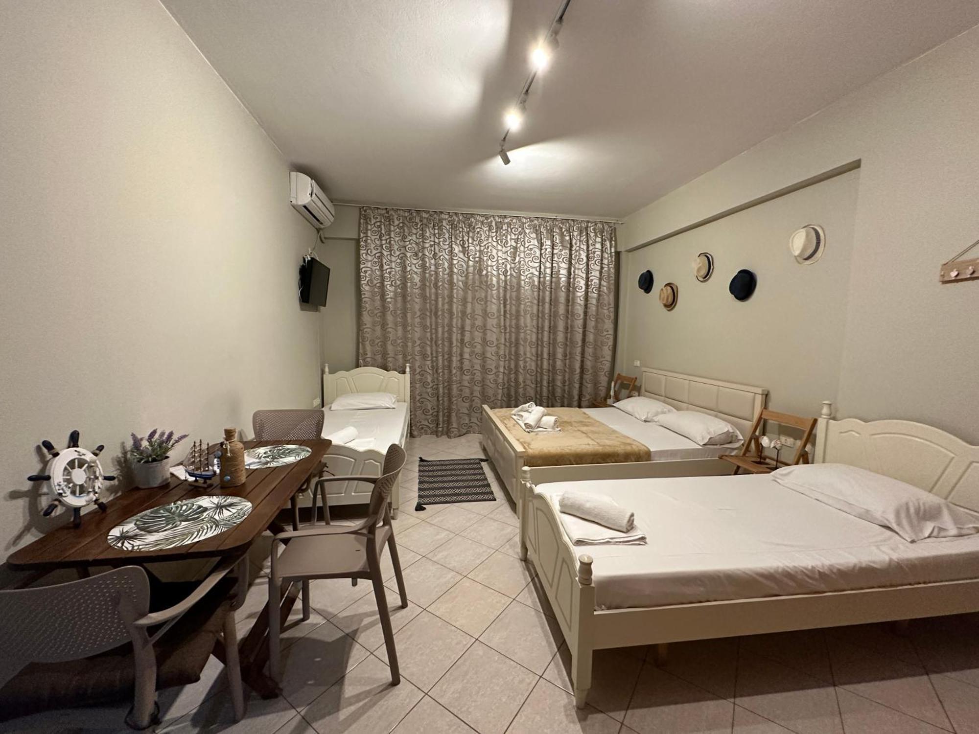 Rias Seaside Apartments Vlore Exterior photo