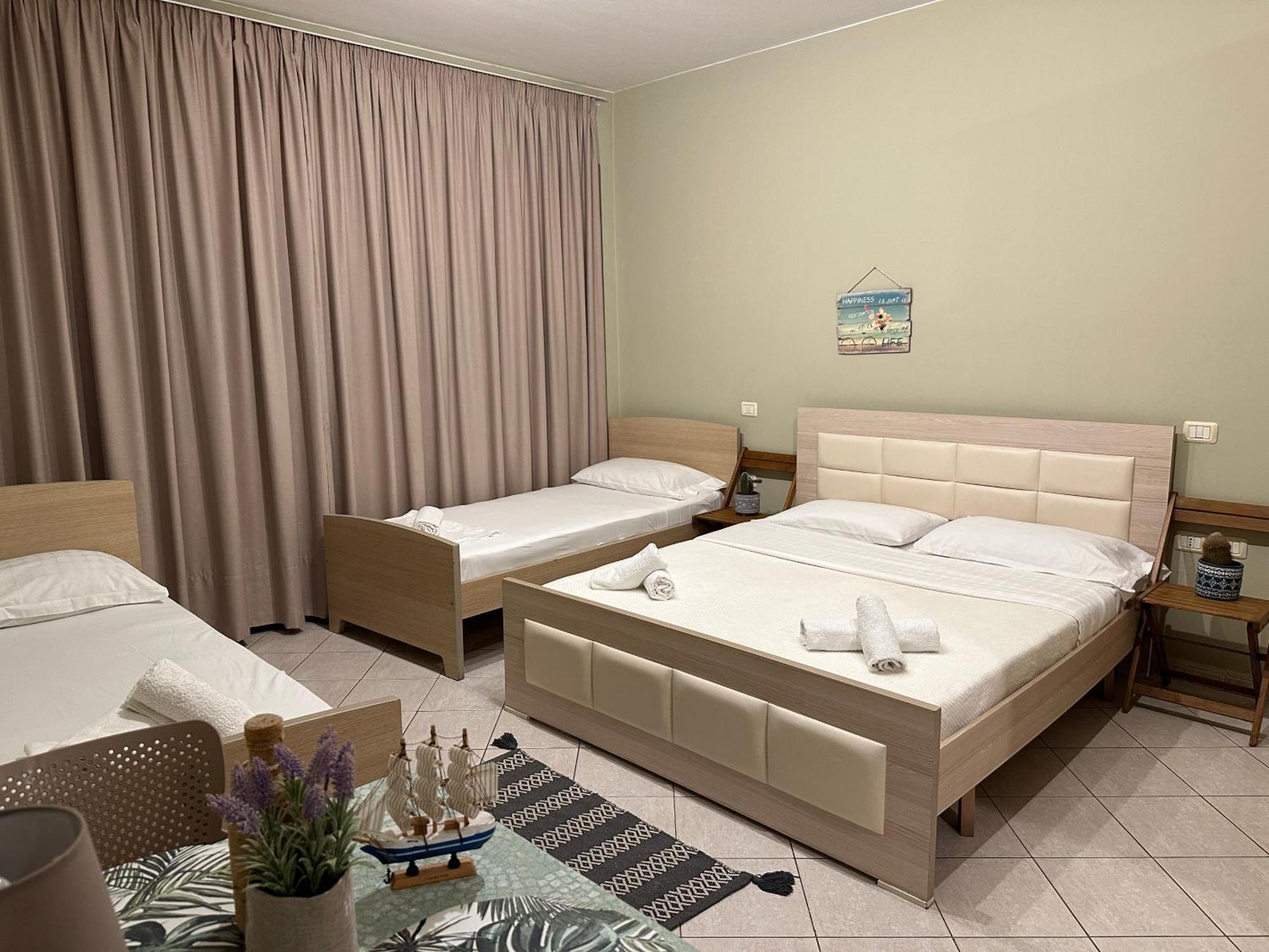 Rias Seaside Apartments Vlore Exterior photo