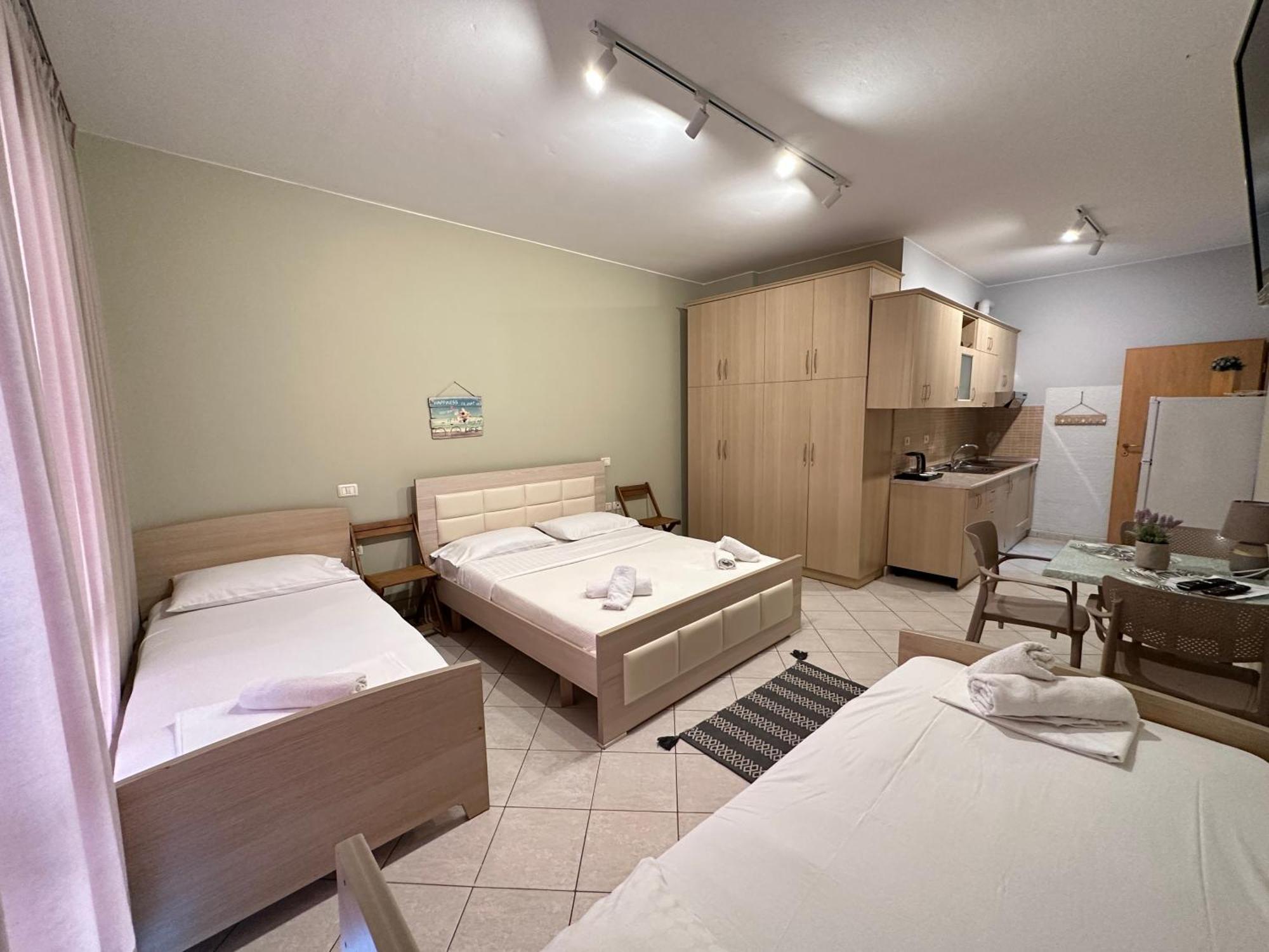 Rias Seaside Apartments Vlore Exterior photo