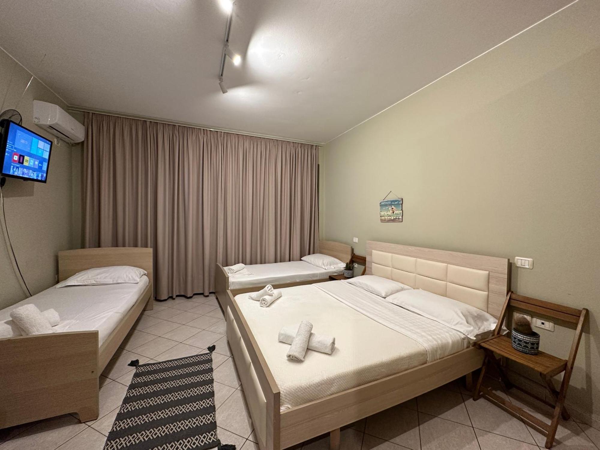 Rias Seaside Apartments Vlore Exterior photo